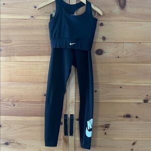 Nike Women's Black Bra and Leggings Set
